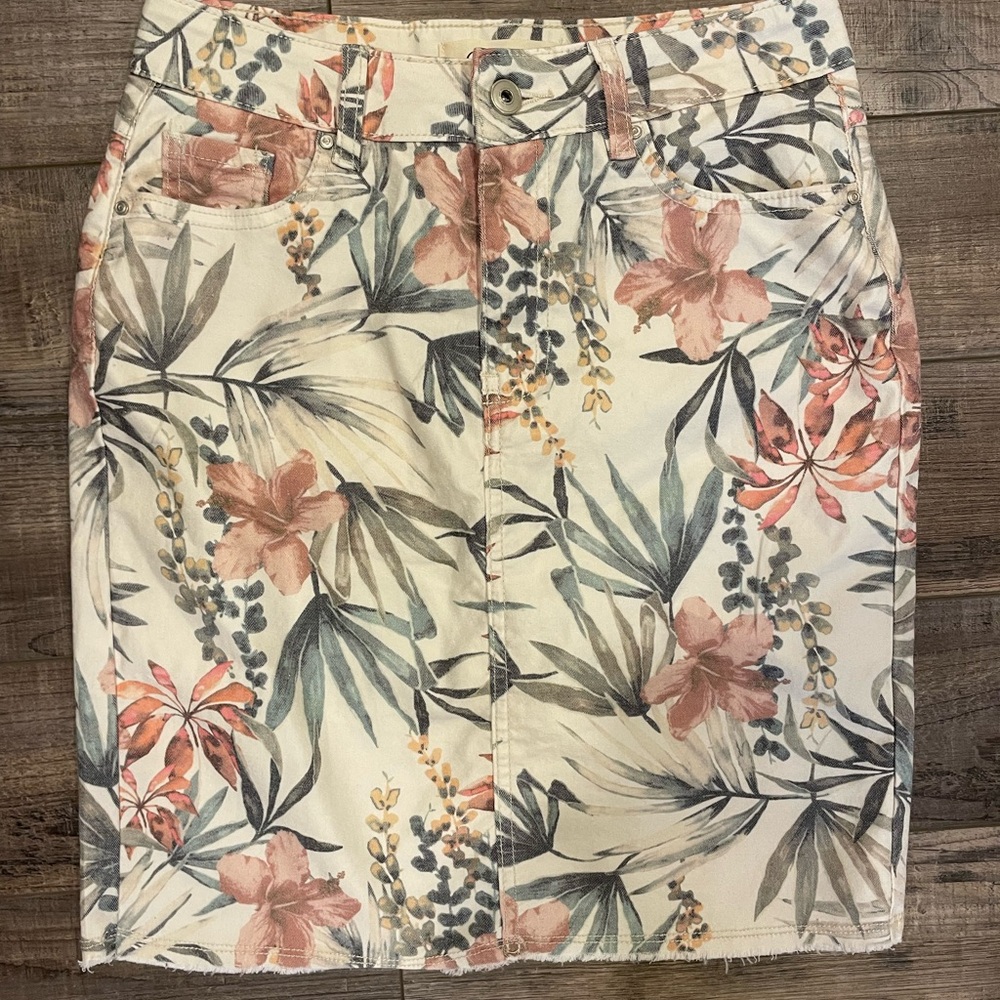 Charlie B Floral Denim Skirt - Cream and Pink